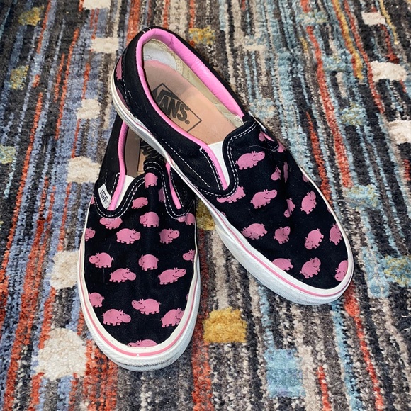 pink hippo vans